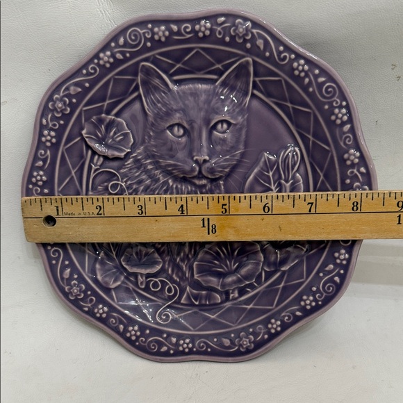 The Meow Collection by Patricia B A Portugal Cat Embossed Salad Plates - Purple - Picture 6 of 7